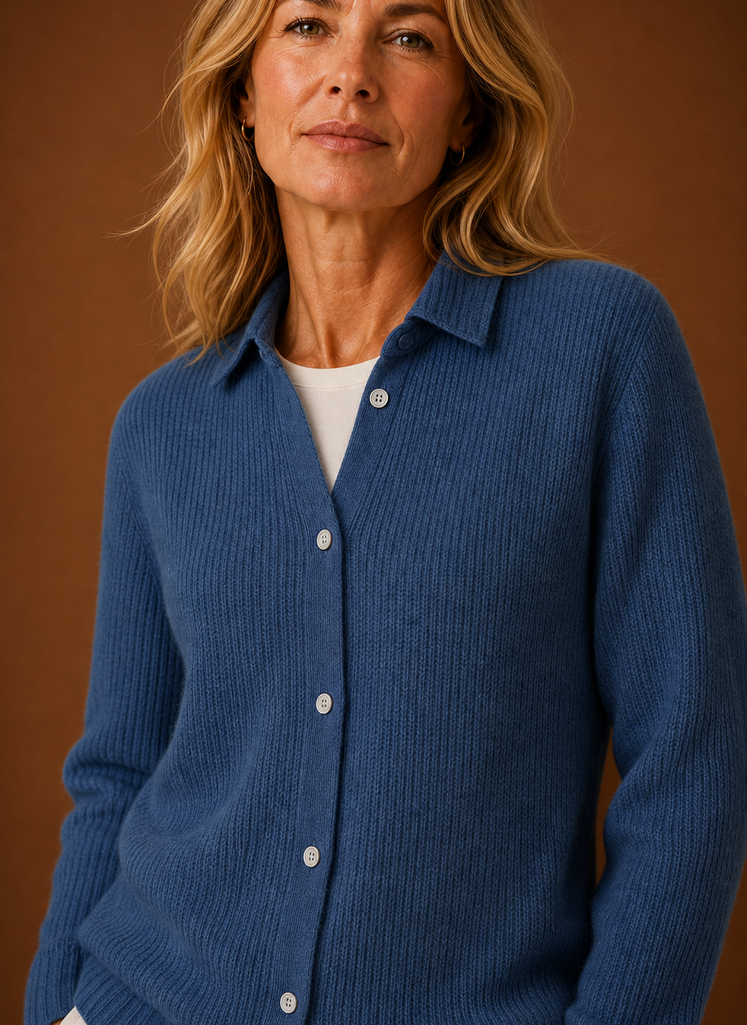 Kvinders Strikket Cardigan - Knappet Sweater | Areleon