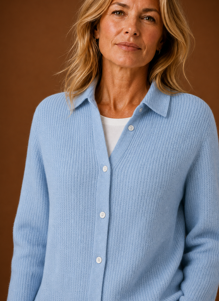 Kvinders Strikket Cardigan - Knappet Sweater | Areleon