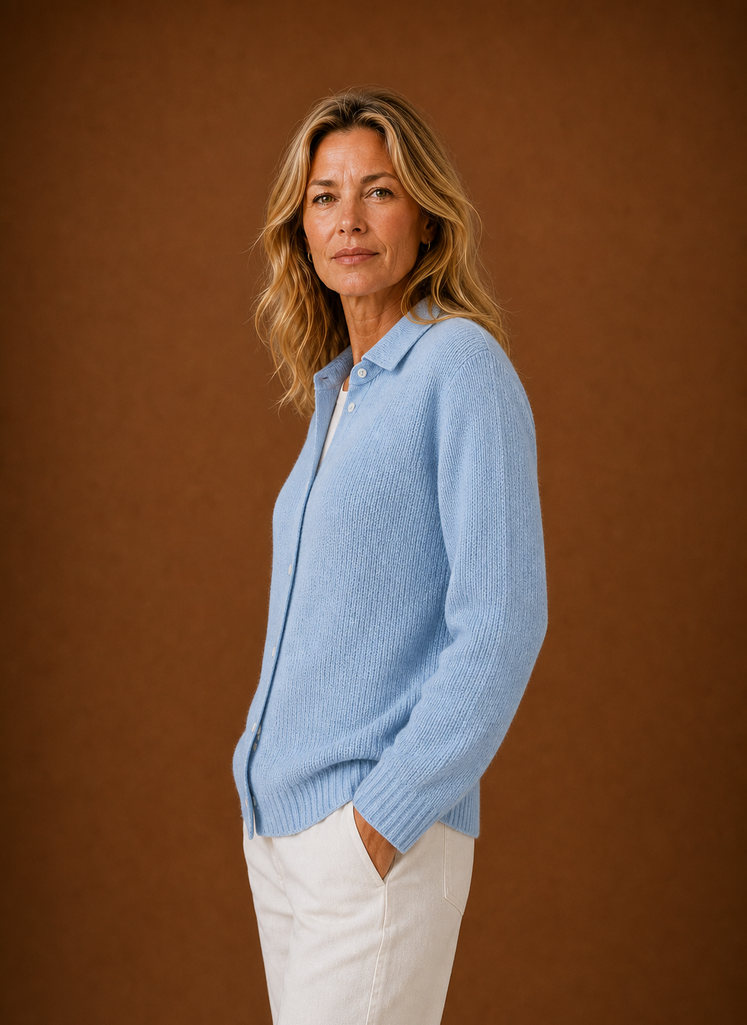 Kvinders Strikket Cardigan - Knappet Sweater | Areleon